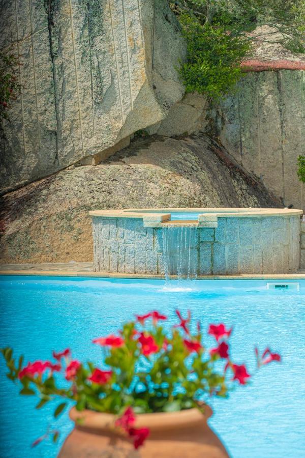 Paghe Eco Luxury Experience Hotel Budduso Exterior photo