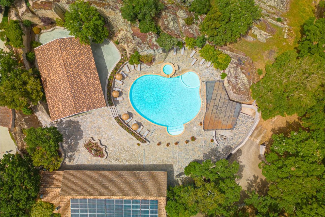 Paghe Eco Luxury Experience Hotel Budduso Exterior photo